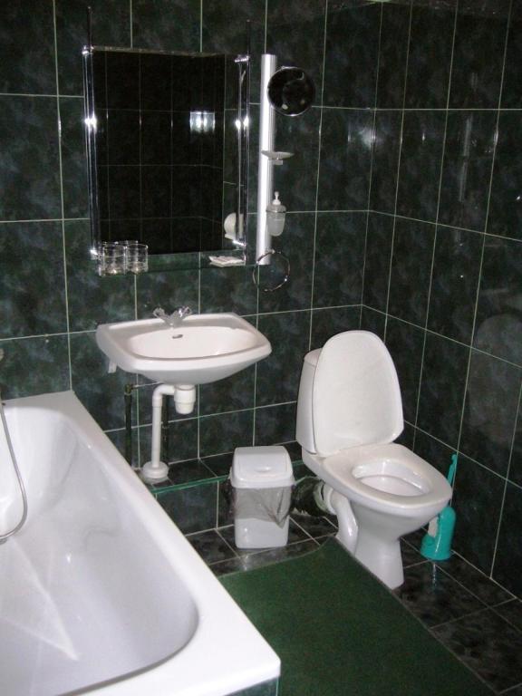 Hotel Profspilkovyi Lutsʼk Oda fotoğraf